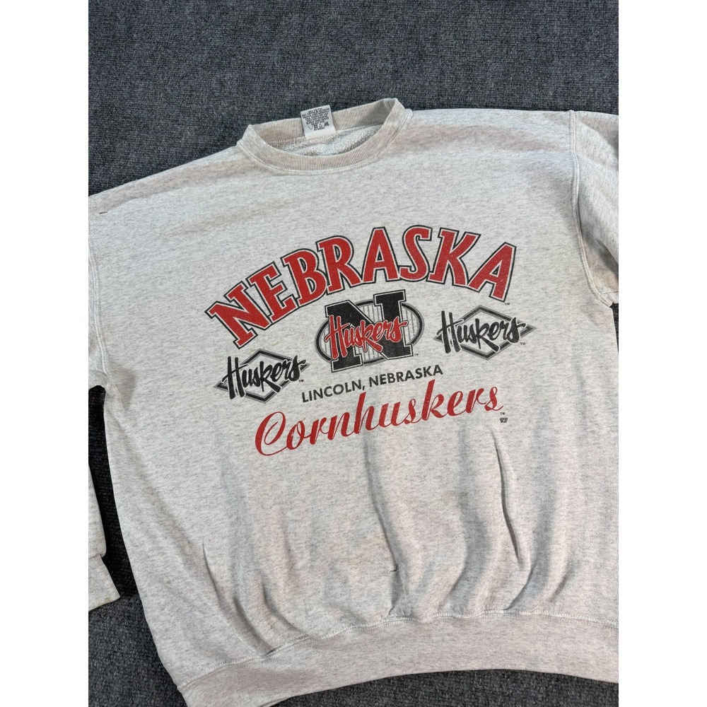 Vintage Nebraska Cornhuskers Sweatshirt Mens‎ Large Gray NCAA Football Crewneck